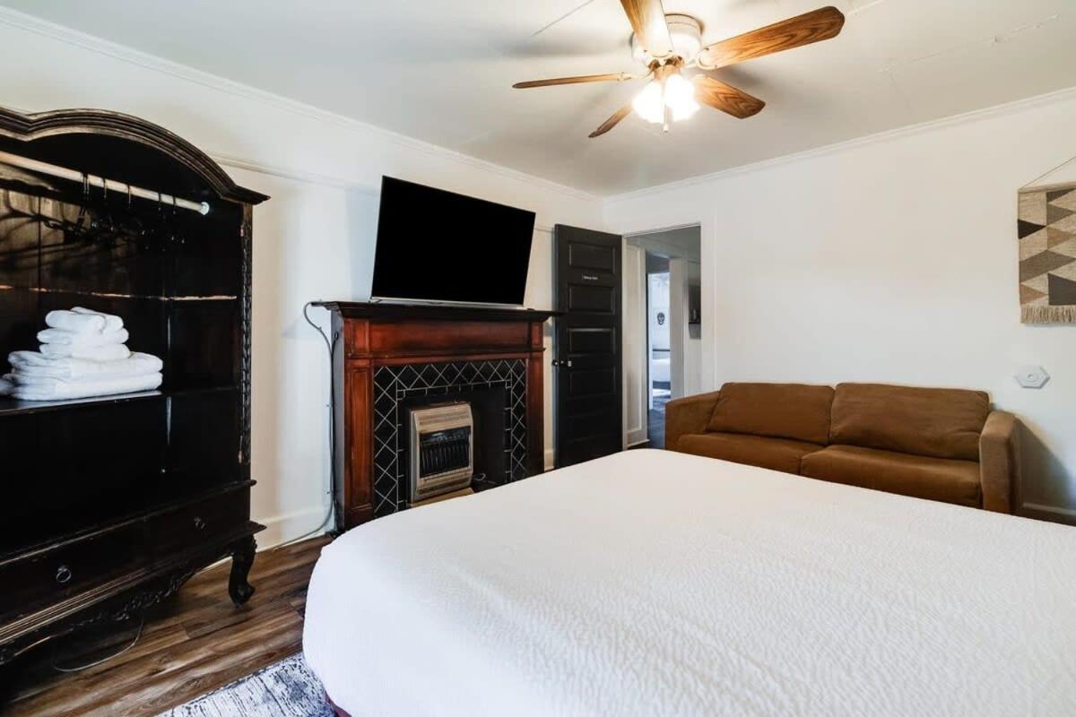Lafayette At Your Doorstep, Private Rm Bagian luar foto